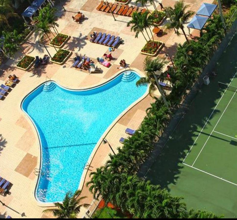 Miami Sunny Isles Ocean Reserve 704 ภายนอก รูปภาพ